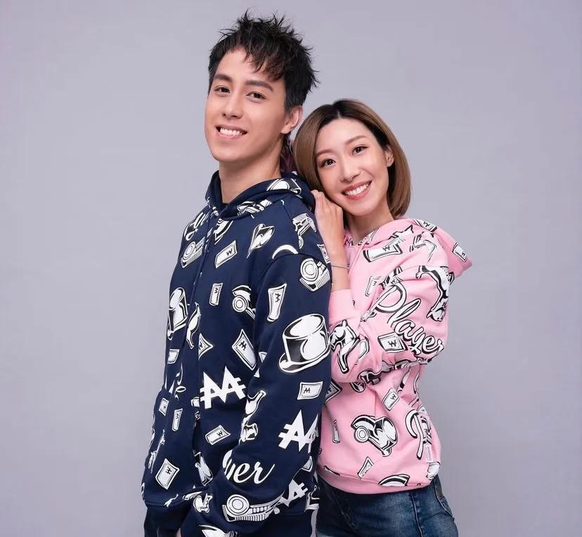 恭喜香港知名男星向tvb离巢女神求婚成功