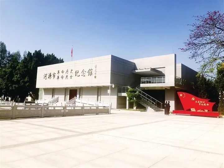 传统扫墓仪式河源市烈士陵园内的革命烈士纪念碑清明,是二十四节气之