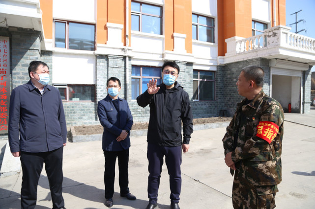 李兵:强化大局意识时刻保持高度警惕 严阵以待严抓严管守牢安全底线