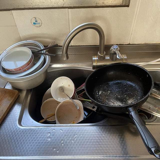 真正厉害的女人,都在悄然开启"糊弄式"家务模式,实在太聪明了!