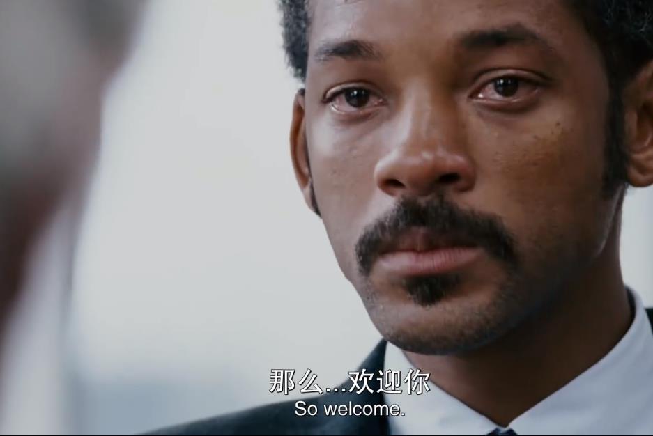 下图左边的男士就是这部电影背后真实故事的原型人物,他也在电影里