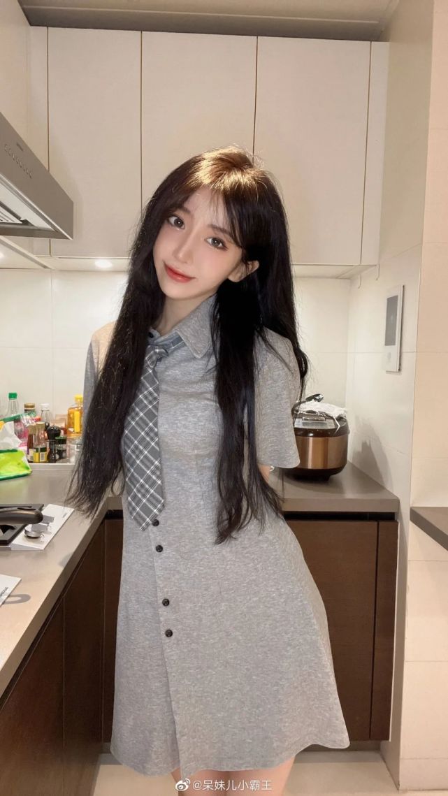 呆妹儿宣布停播!网友怀疑其回家筹备婚礼婚!礼!