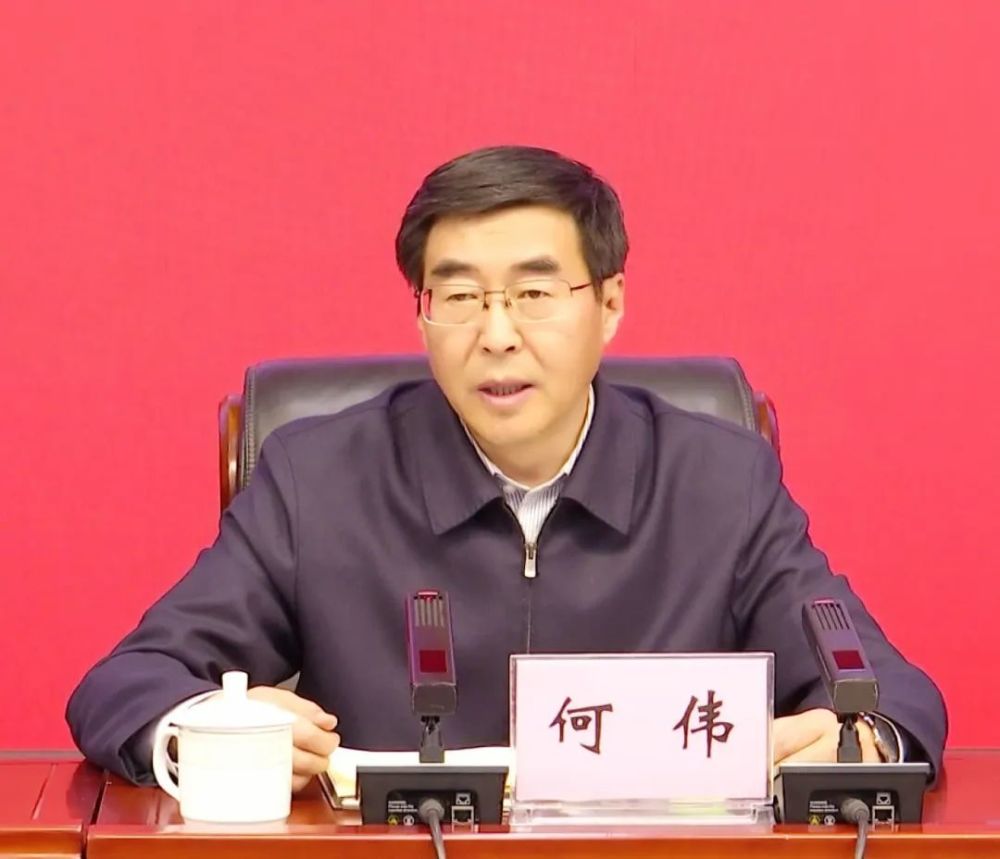 【守好永济阵地】何伟主持召开永济市委第五十三次疫情防控专题会暨市