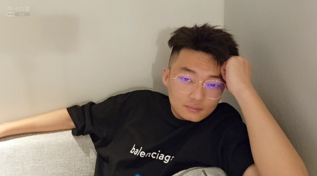 宇文泡喊话君子哥"让我下岛"!什么大象小象的 没工夫谈这玩意 爱谁谁!