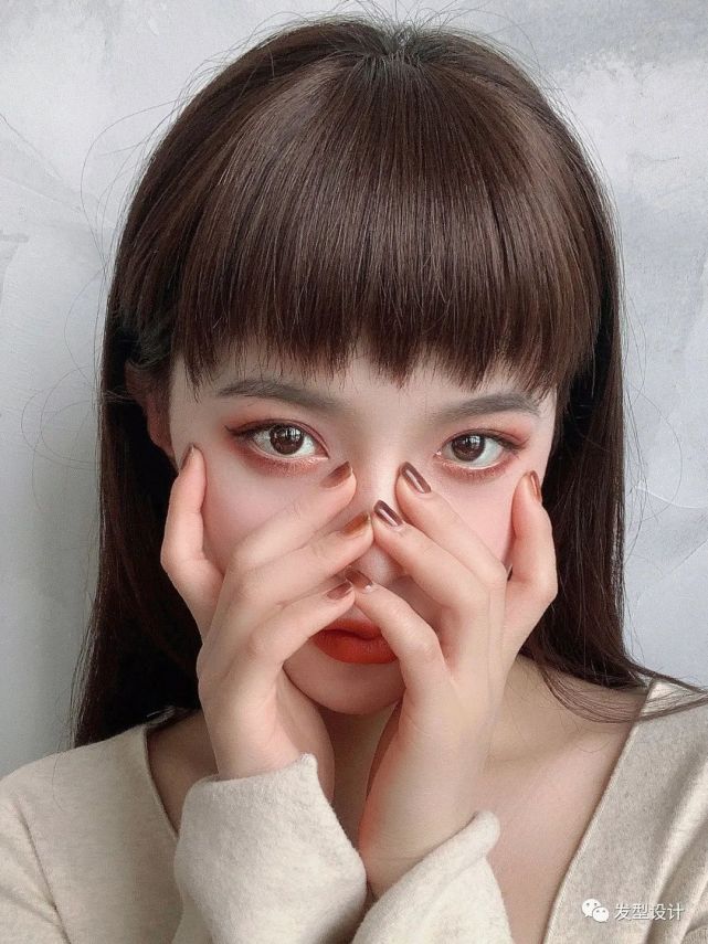 甜酷的狗啃刘海跟短发的效果是真的绝绝子,头发硬的女生比较不推荐哦