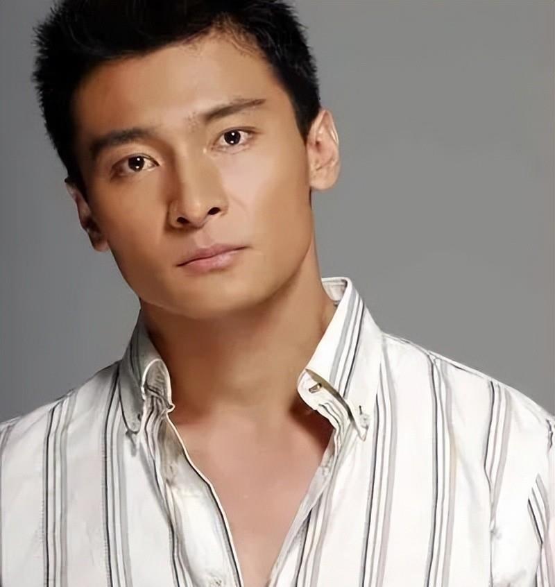 赵宝刚导演很满意他,不久后贺刚就被定下饰演《梅艳芳菲》中的刘家华