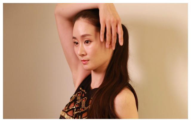 乡村爱情中的王小蒙扮演者王亚彬离开这十年已走向世界