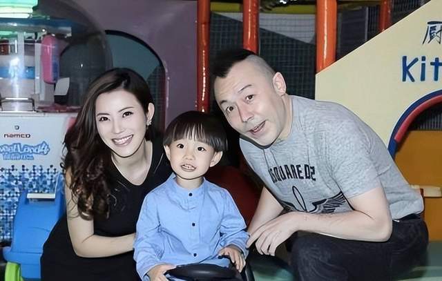 香港知名男星雷宇扬小21岁娇妻疑怀二胎,身材丰满打扮像网红_腾讯新闻