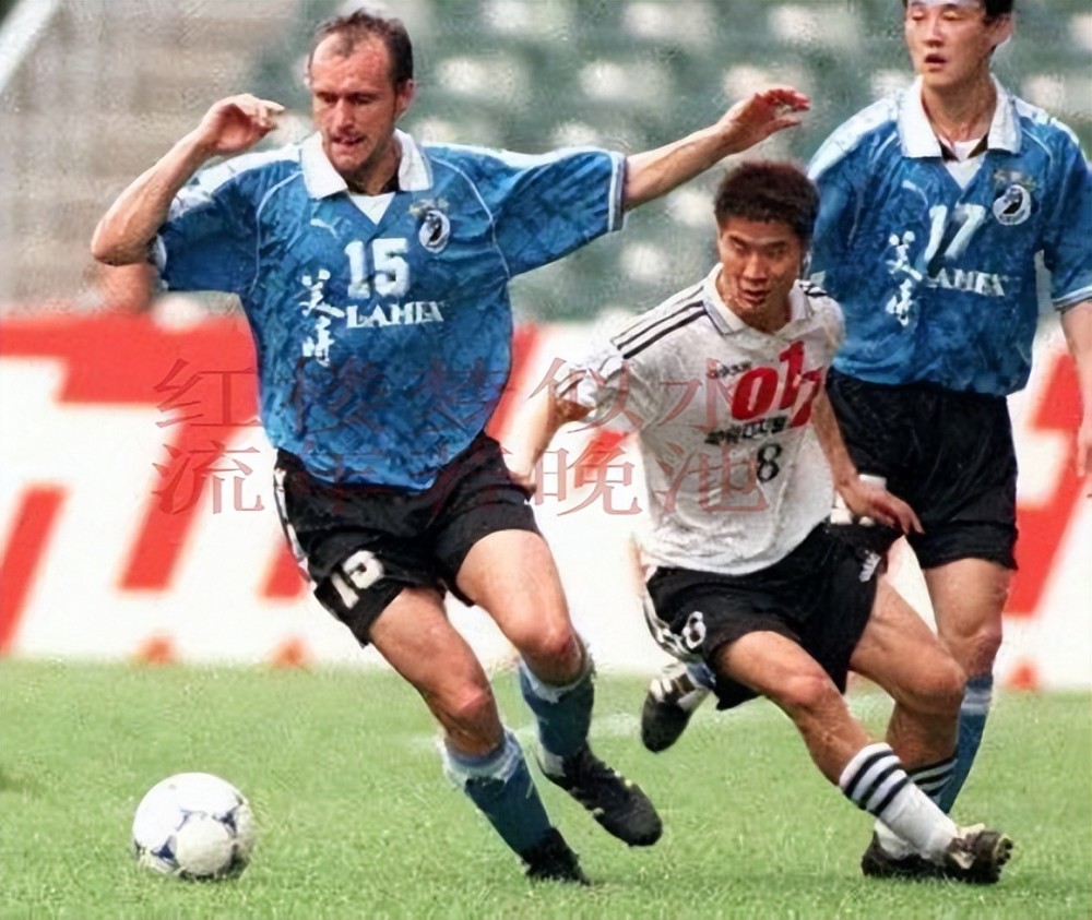 24年前今天大连万达遭遇黑哨憾失亚俱杯足协不作为王健林萌生退意