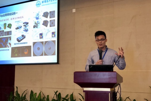 我们的新时代|"电池医生"王家钧:个人成长应同国家命运联系在一起