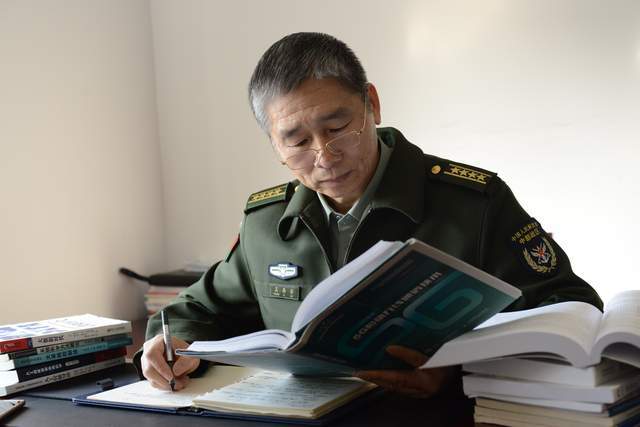 军旅人生丨王西安:打通指挥信息链路的尖兵_腾讯新闻