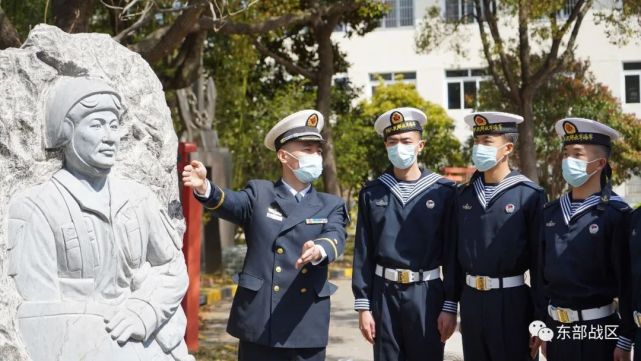 立正,敬礼!东部战区官兵清明祭英烈