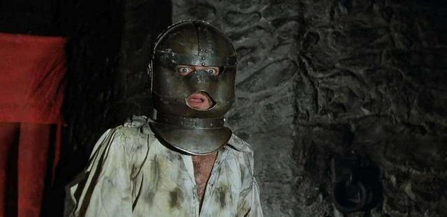 法国神秘"铁面人":秘密囚禁34年,去世后所有痕迹都被人们销毁