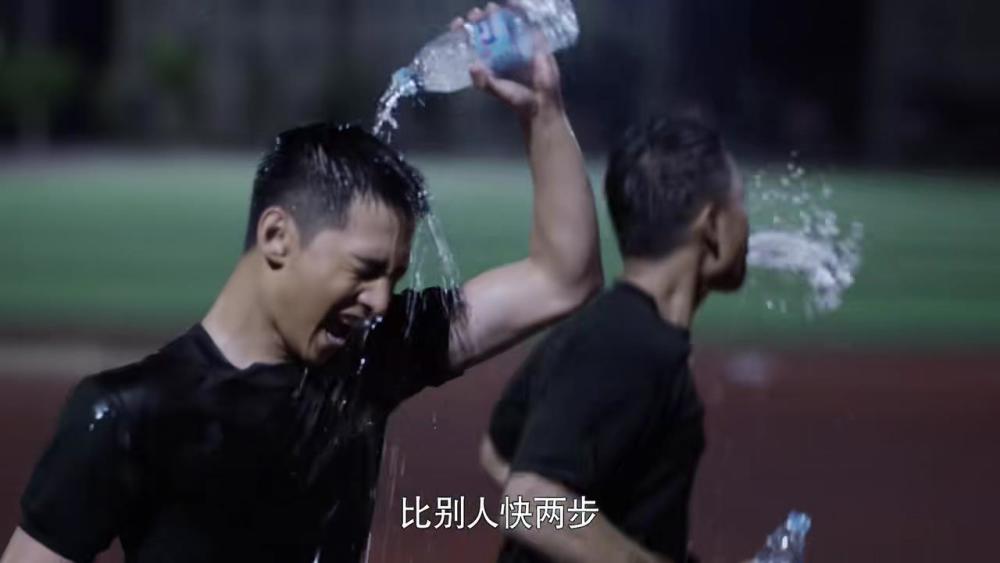 尹正陈都灵前后脚进小区再被拍，女方助理否认恋情，网友开心叫好杨洋作文网课2023已更新(今日/微博)杨洋作文网课