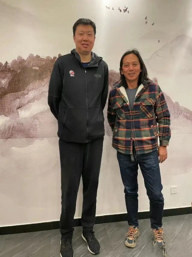 谷岳icon透露了王治郅的消息