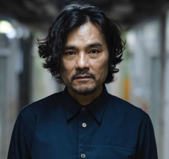 林家栋|香港最穷的影帝,出道32年买不起房,如今52岁仍租房!_腾讯新闻