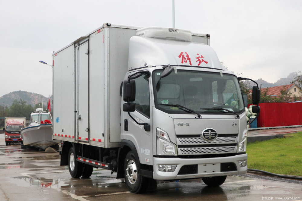 专用底盘通风座椅160匹大马力解放领途助力高效冷链运输