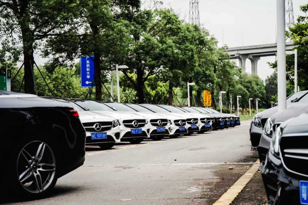 台州奔驰e级车友会微信群俱乐部人间忽晚山河已秋