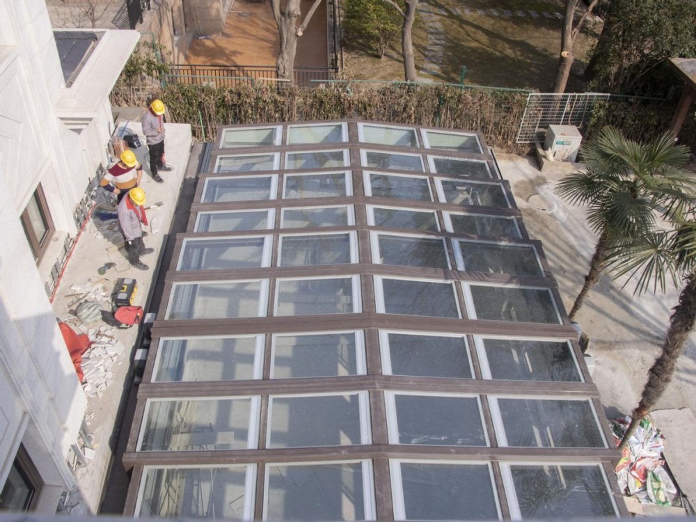 50㎡空间也可做篮球场,移动阳光顶给天井一个充满阳光的干净空间_腾讯