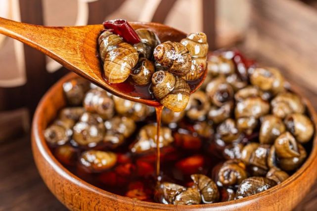 螺蛳不是每个部分都可以食用.