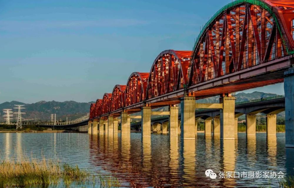 2017年8月9日,京張高鐵懷來段官廳鐵路大橋.2017年2