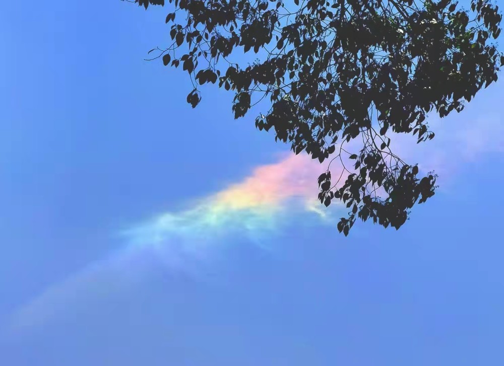 長沙天空驚現七彩祥雲_騰訊新聞