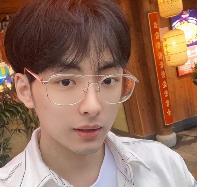 赖神爆料心酸往事,直言接触王者是因为妹子