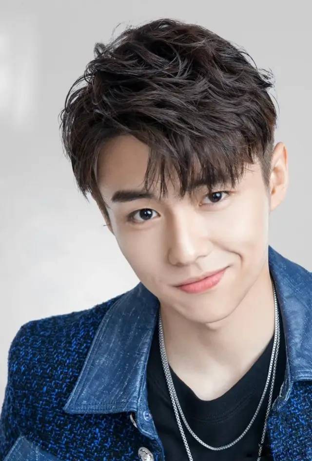 长得英俊帅气,却输在个子矮上,这4位男星的身高太不懂事了