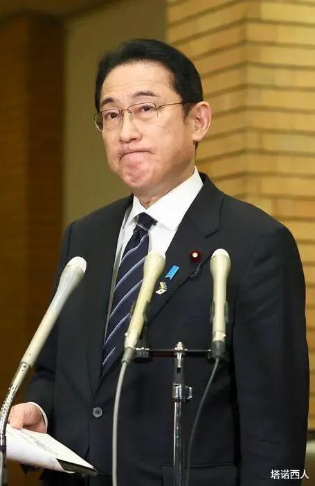 日政客鸠山由纪夫责难俄罗斯日美同盟有必要强化审判和追责战犯无愧