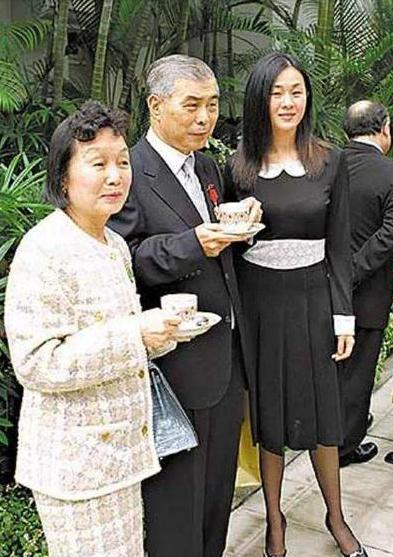 后大刘时代：七位子女和红颜知己们近况如何？杨洋作文还是乘风作文好2023已更新(新华网/腾讯)