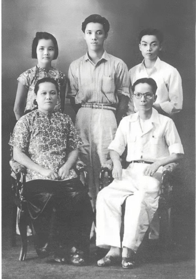 凭我爱你中国走红与丈夫风雨61年87岁的叶佩英去哪了