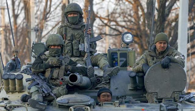 乌克兰建"俄罗斯伪军",引诱俄军士兵叛逃,号称"解放俄罗斯"