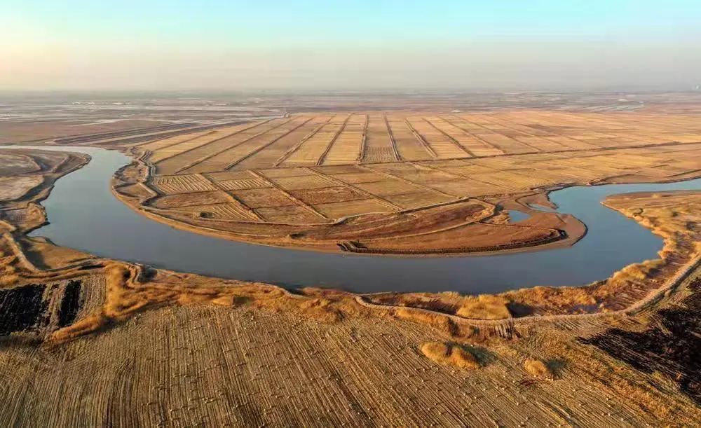 美图黄河流过咱河套