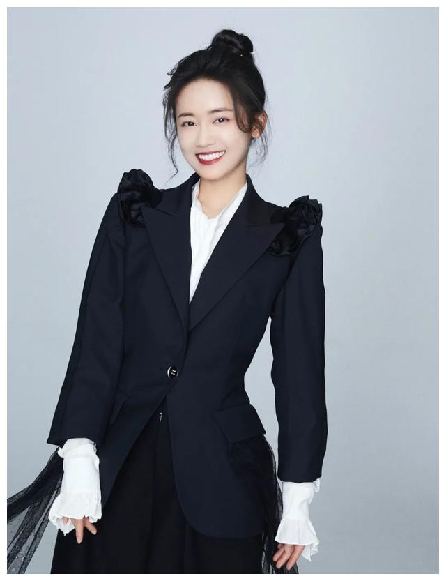 郑湫泓甜系女孩的演员进化论