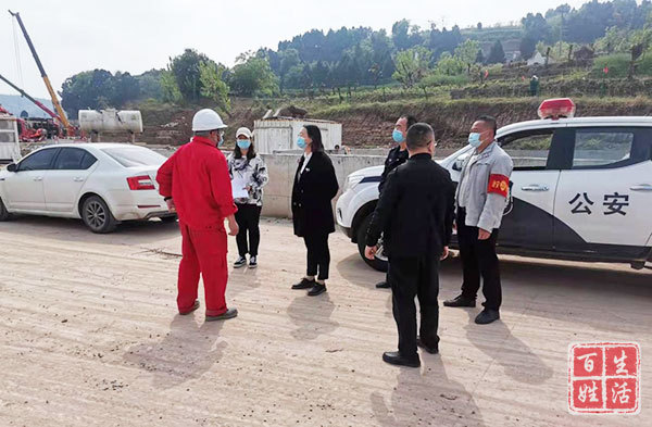 射洪市复兴镇:做好防疫"冲锋员" 吹响防控"警惕号"