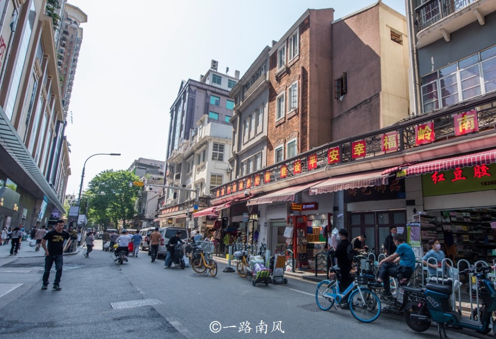 盛极一时的广州十三行曾经比上海还繁华很多游客不知道在哪里