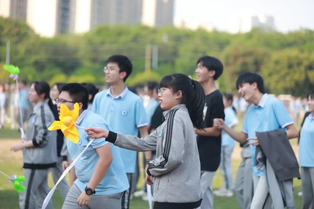 多彩三月三，青春踏步来语文哪个网校教得好2023已更新(今日/知乎)