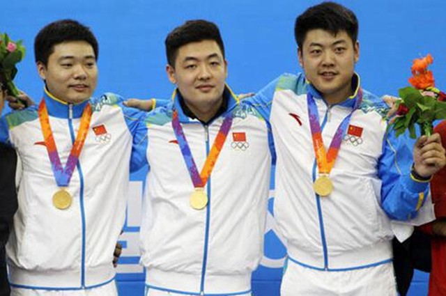 斯诺克世锦赛资格赛第二轮，中国老将田鹏飞6-4淘汰李沃克晋级。