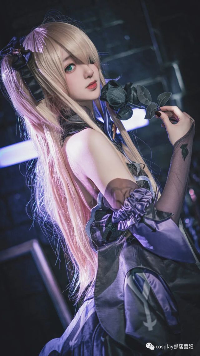 cos:原神断罪女皇菲谢尔cos正片@鹤泽