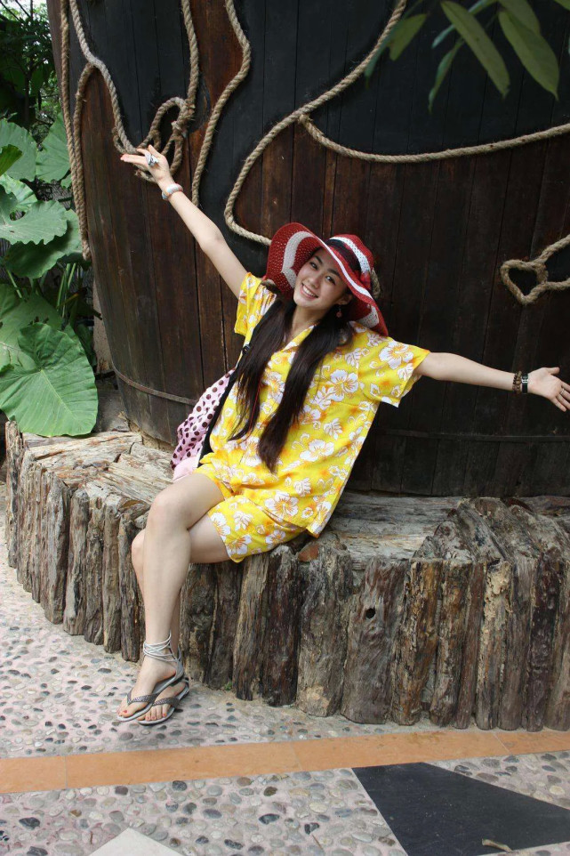 王小蒙毕畅晒儿女回应再婚目前没有任何打算