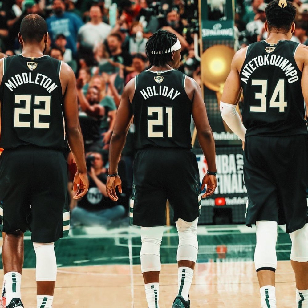 真三巨头3人得分超过20分时雄鹿9胜0负卫冕冠军渐露獠牙