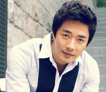 还记得《天国的阶梯》男主角权相佑吗?_腾讯新闻