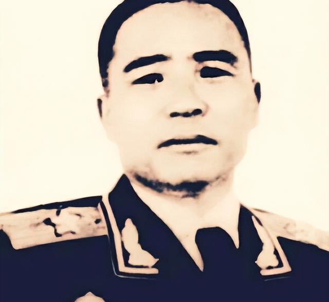 空军副司令王定烈在饭店遭遇黑道挑衅将军你们有能耐就过来