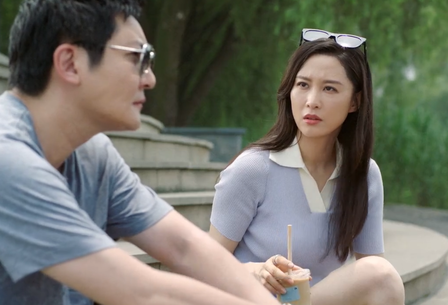 剧中齐天佑的前女友既漂亮又有能力,但扮演者张静静观众可能并不是很