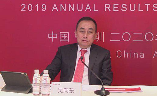 吴向东的这一跳槽,跟随他从华润跟着去华夏幸福的约有100多人.