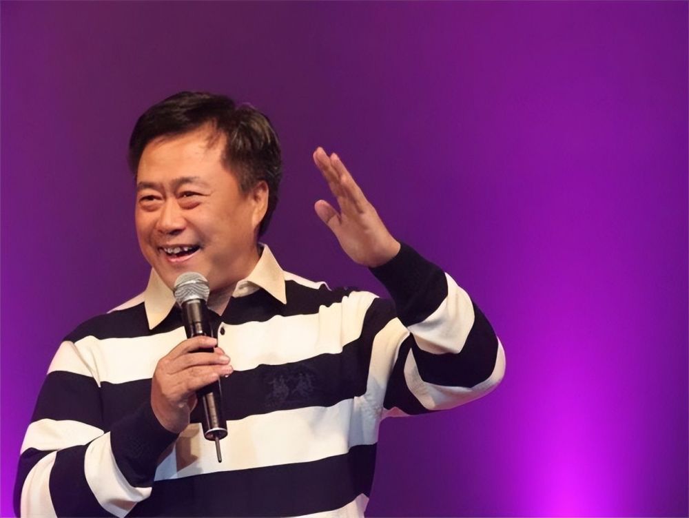 洛桑的师傅尹博林出于对洛桑的怀念,尹博林后来收了几个少数民族的