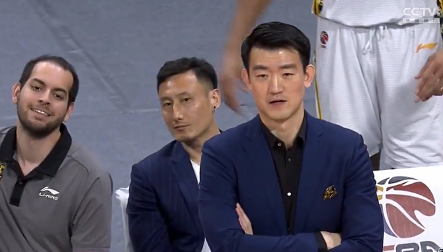 王晗满意吉林队拼劲,怒批第2节打得乱,王博指出为何3分命中率低