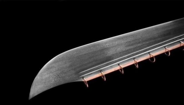 古代大刀背上为何要装铁环?若看到刀上有9个环的人,赶紧躲远点