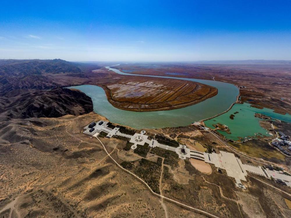 精选航拍图一起来看着宁夏的绿色黄河