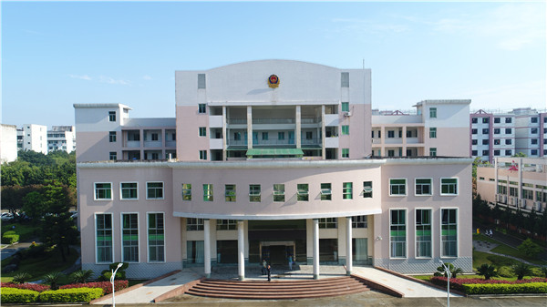 福建警察学院入警率高但是要报对专业